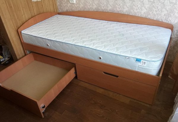 Кровать односпальная 90+2С
