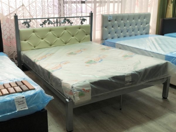 Кровать двухспальная металлическая Cтелла 160